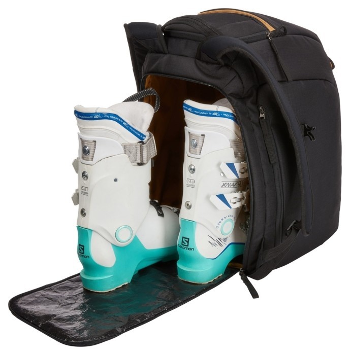 Рюкзак Thule RoundTrip Boot Backpack 45L (черный) (TH 3204355)