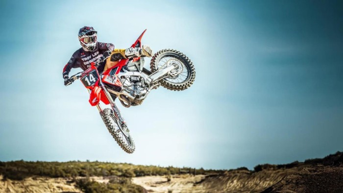 Мото шолом TLD GP PRO HELMET; FIFTY-50 [WHITE / RED] L