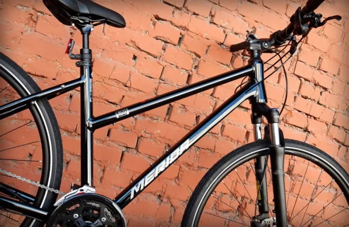 Велосипед жіночий 28" Merida Crossway Lady 100 Glossy Black (2023)