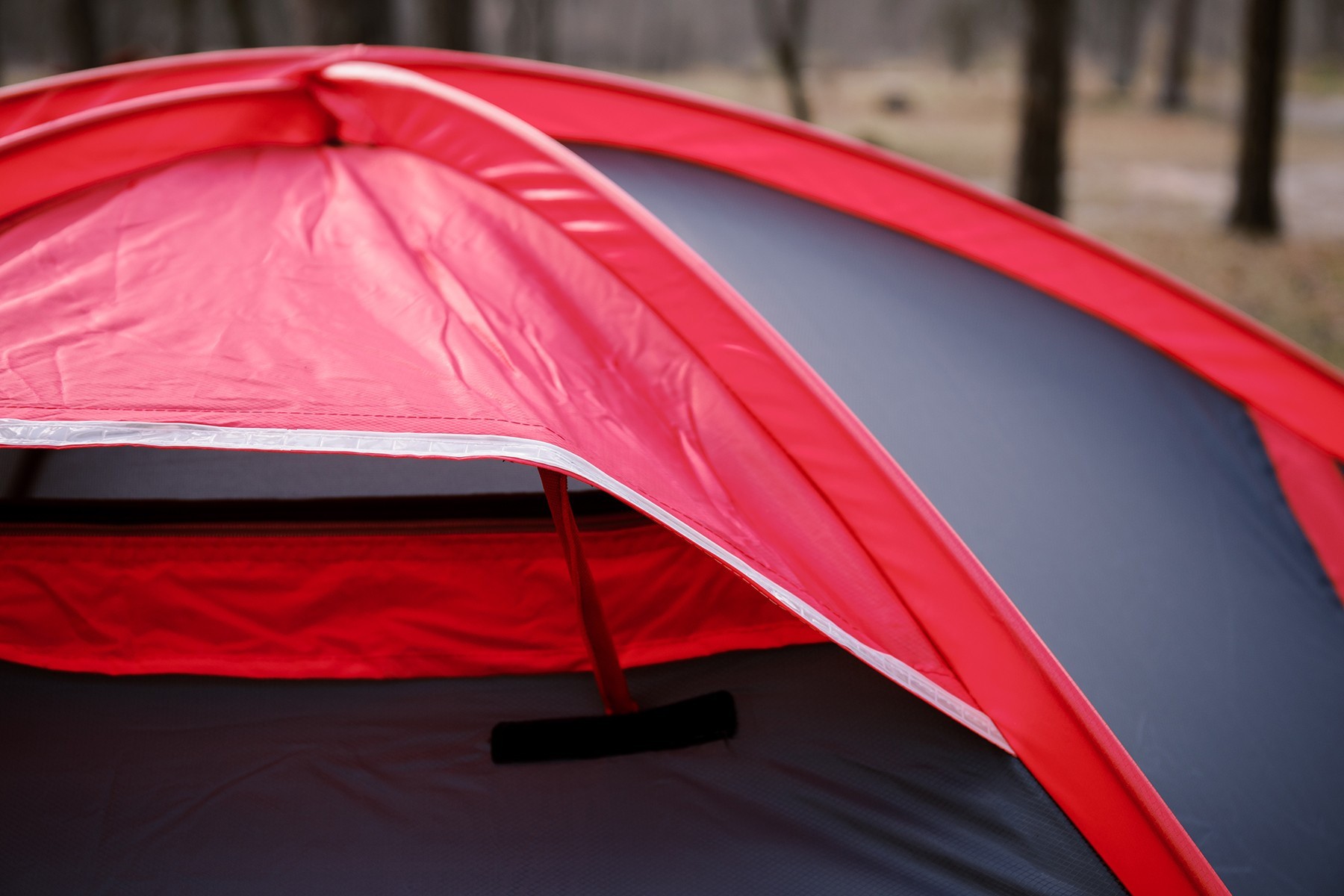 Палатка Tramp ROCK 2 (V2) серая/красная (TRT-027)