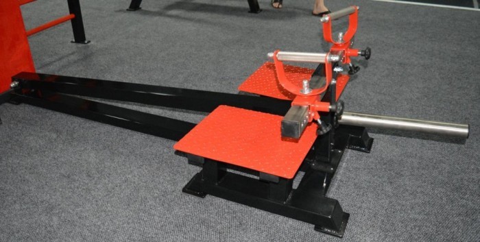 Т-тяга з упором на ноги