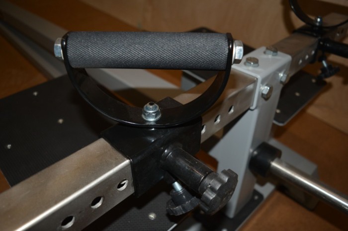 Т-тяга з упором на ноги