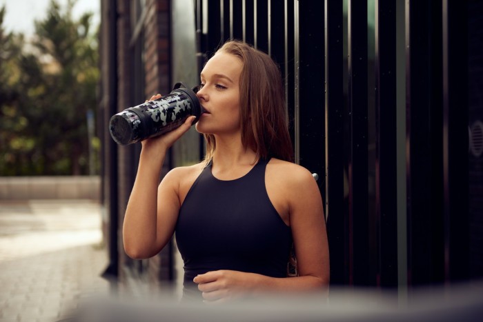 Шейкер спортивний SmartShake Revive 25oz/750ml Camo Black