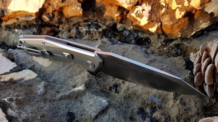 Ніж складаний туристичний Ruike P135-SF, (9.2 см) 14C28N / steel 420 сірий, укр, укр