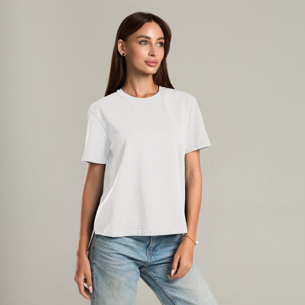 Белая базовая женская футболка Pobedov Freedom. Женская хлопковая футболка белая