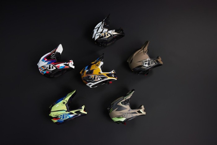 Велосипедный шлем TLD D4 COMPOSITE HELMET; ROYALTY [BLACK/GOLD] M