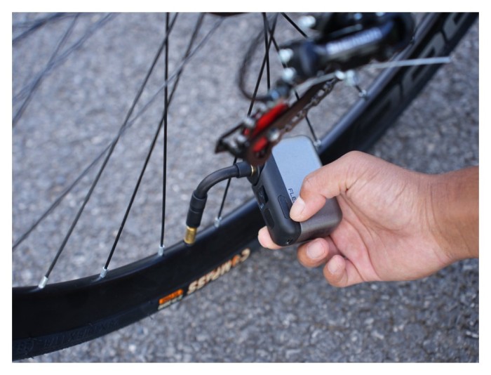 Велосипедний міні насос електричний Flextail Tiny Bike Pump Pro, 120 PSI, укр, укр