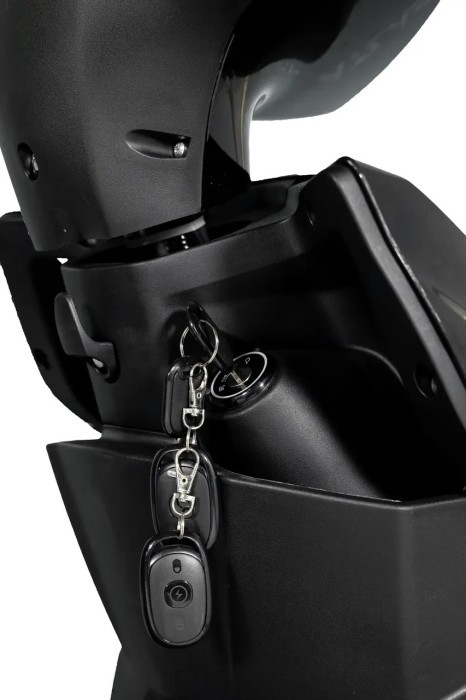 Электроскутер Atlas Freedom Box 1500W Black