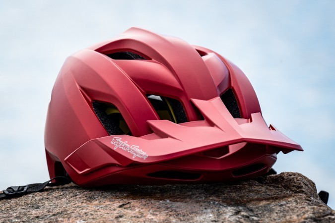 Велосипедный шлем TLD Flowline SE HELMET Stealth [White] XS/S