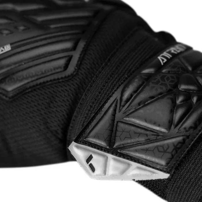 Перчатки вратарские Reusch Attrakt Starter Solid Junior 5572514 7700 г.5, черные