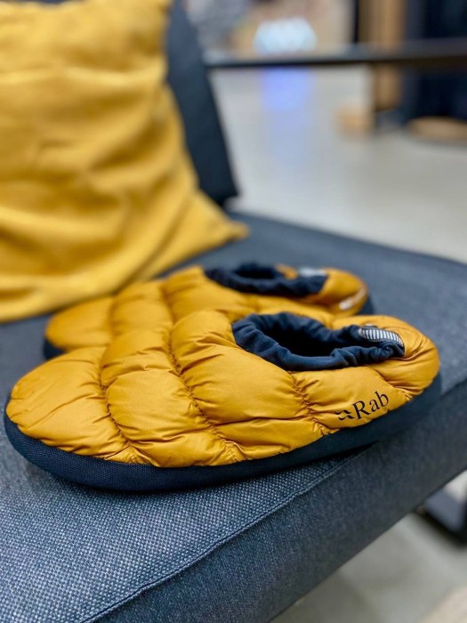 Чуні Rab Down Hut Slipper, Dark Pollen