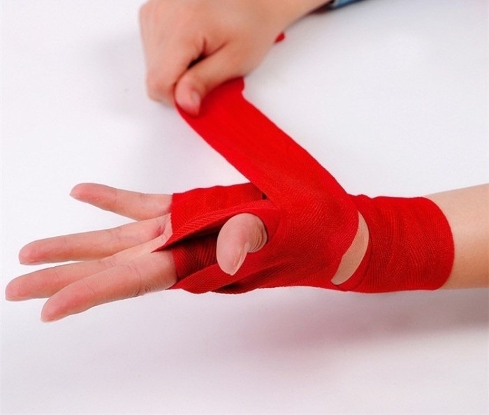 Бинты для бокса PowerPlay 3046 Красные NYLON (2.5 м) Красные NYLON (2.5 м)