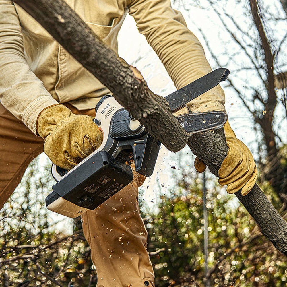 Аккумуляторная мини-пила бесщеточная, питание от павербанка (УМБ Litheli Power Bank 10000 mAh, 45 W, 2А в комплекте)