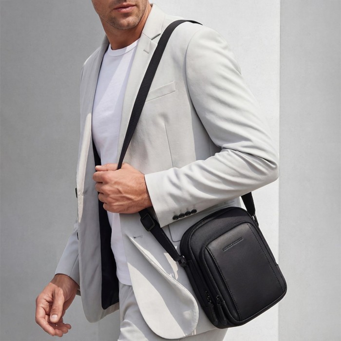 Кросбоді Mark Ryden Flank Black