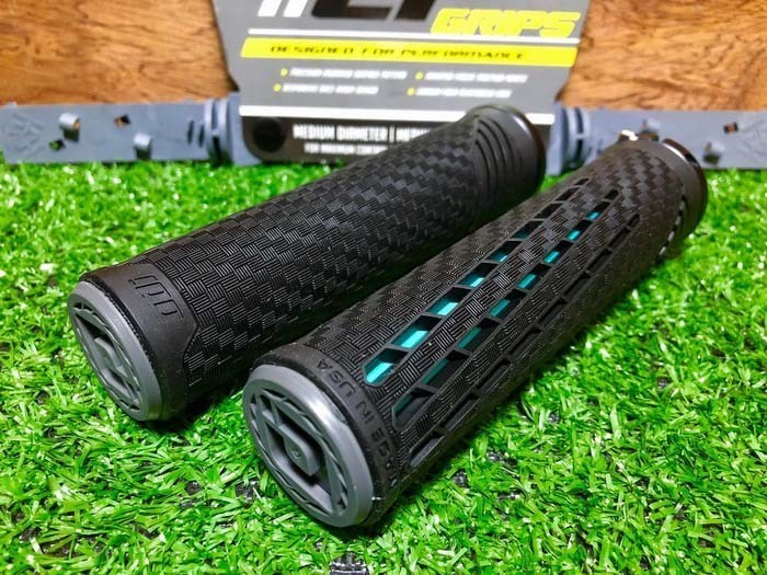 Грипси ODI CF Grip v2.1 Lock-On Red / White, укр, укр