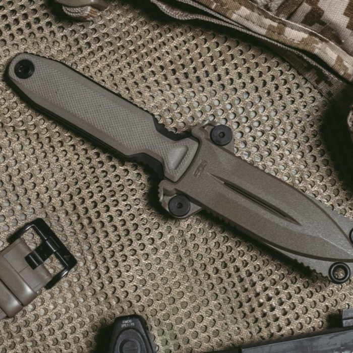 Нож SOG Pentagon FX Covert, Flat Dark Earth