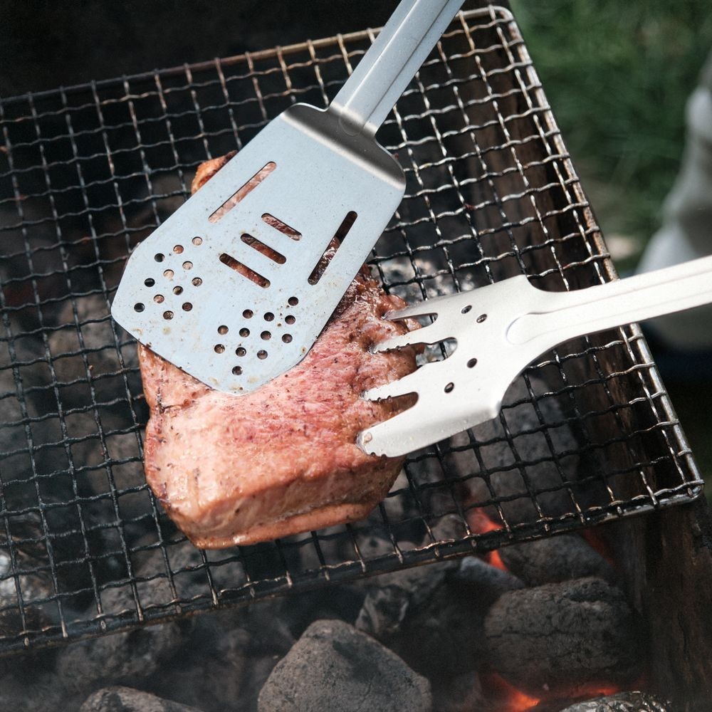 Компактный набор для барбекю Roxon S601 металлический.