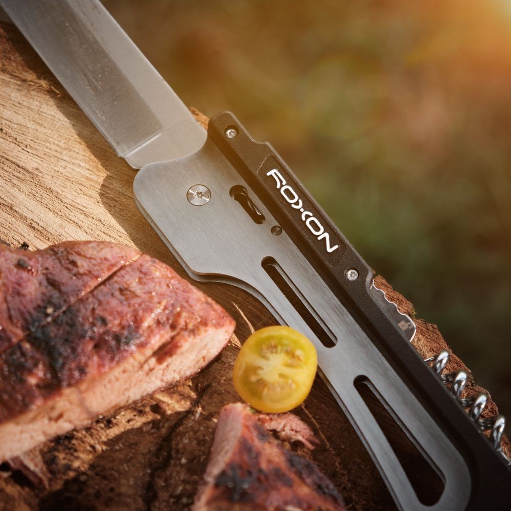 Компактный набор для барбекю Roxon S601 металлический.