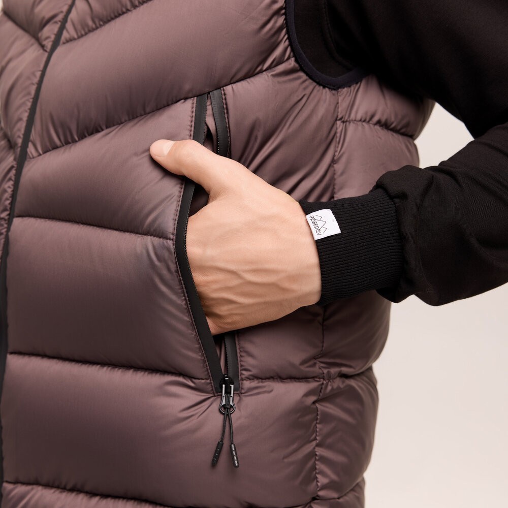 Мужская шоколадная жилетка Pobedov Puffer