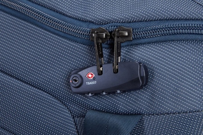 Сумка на колесах Thule Crossover 2 Wheeled Duffel 76cm (Dress Blue) (TH 3204035)