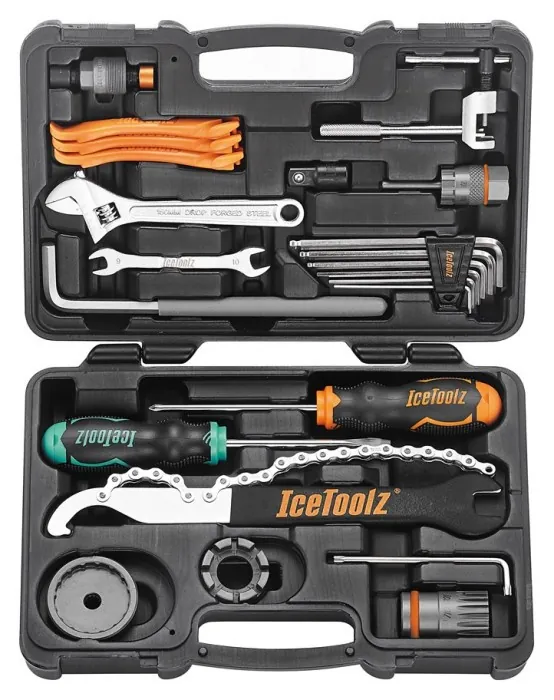 Кейс Ice Toolz 82F4 з інструментами ESSENCE