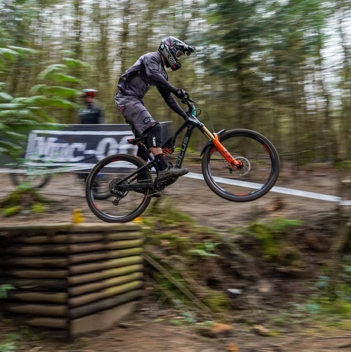 Сідло DMR Oi-Oi Snow Camo