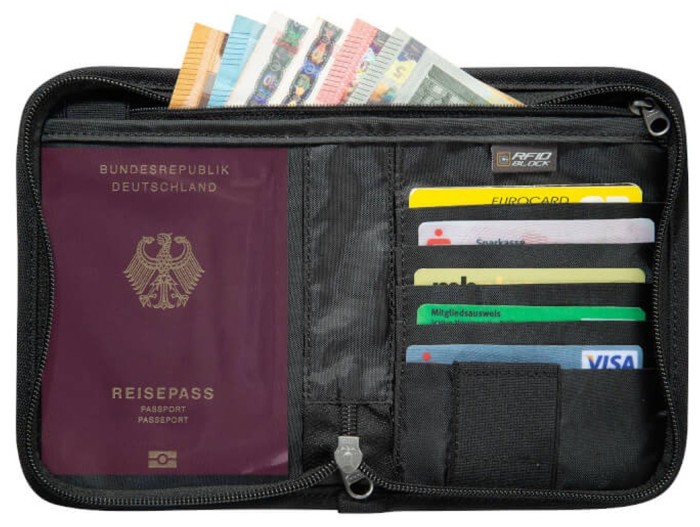 Кошелек Tatonka Travel Zip M RFID Block, Midnight Plum