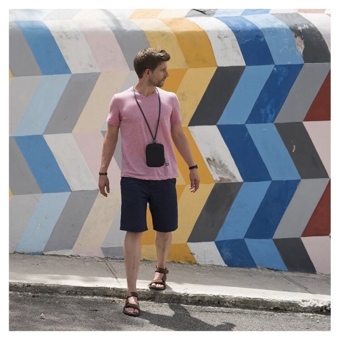 Кошелек Lifeventure на шею RFID Travel Neck Pouch black