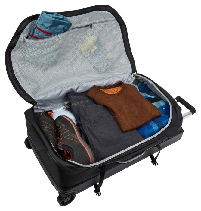 Валіза на колесах Thule Chasm Luggage 81cm / 32 '(Black) (TH 3204290)