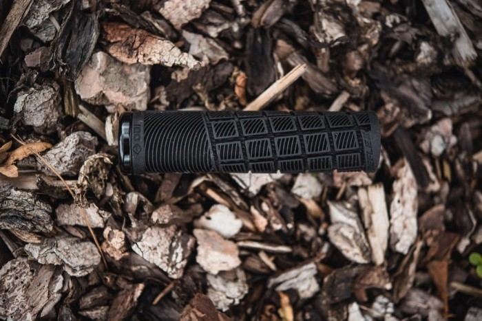 Грипси ODI Reflex v2.1 Lock-On MTB Closed End 135mm Gray