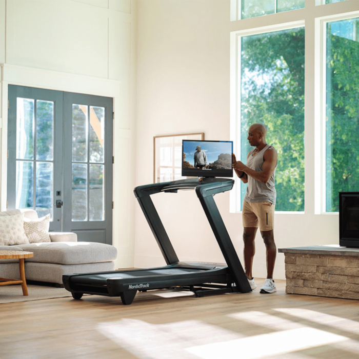 Бігова доріжка NordicTrack Commercial 2450 NTL19125-INT, укр, укр