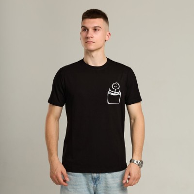 Футболка чоловіча однотонна чорна Pobedov Peremoga - наклейка Чоловічок з факами