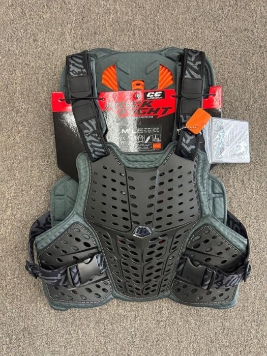 Захист тіла TLD ROCKFIGHT CE CHEST PROTECTOR [RED] XS/S