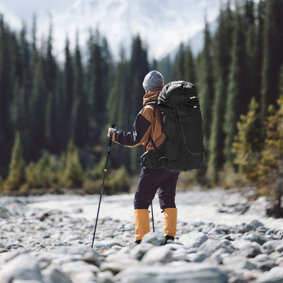 Рюкзак туристический Naturehike Helium CNK2450XB014, 70 л, черный, M