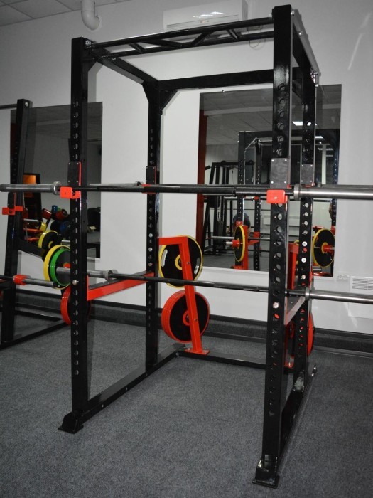 Силова рама з турніками