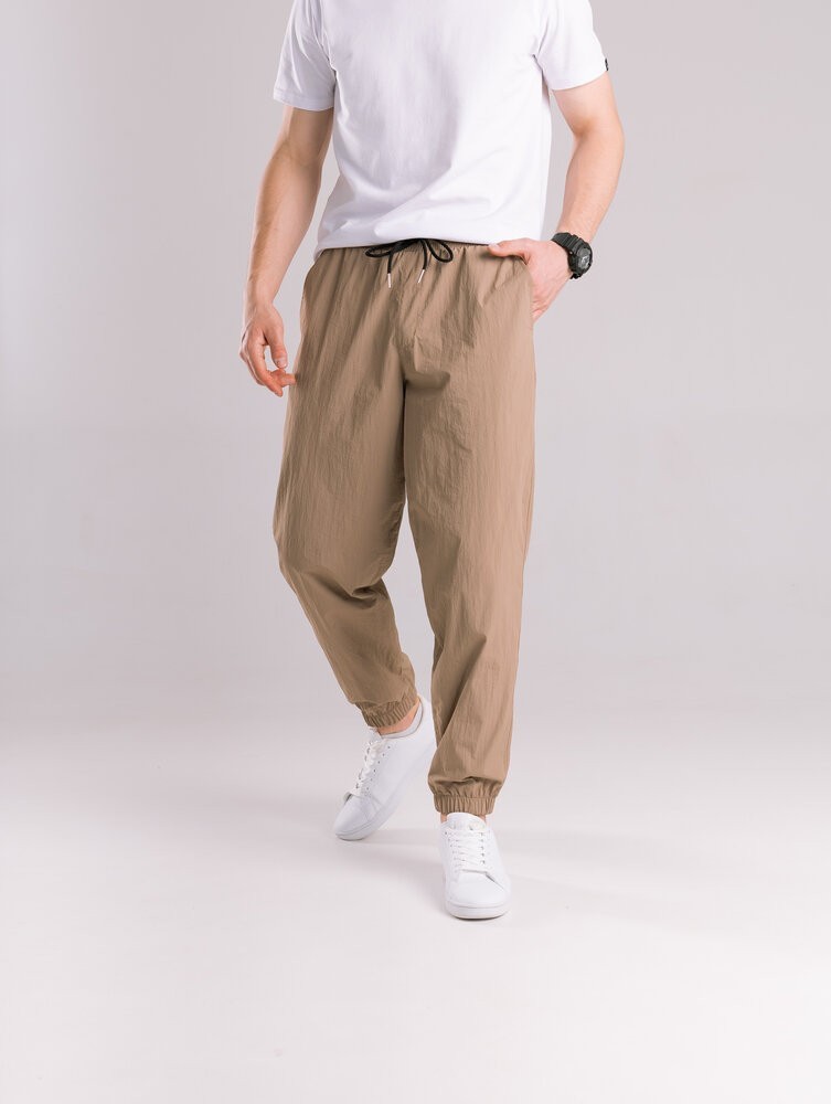 Мужские брюки джогеры с бежевыми плащевками с карманами Pobedov Ground