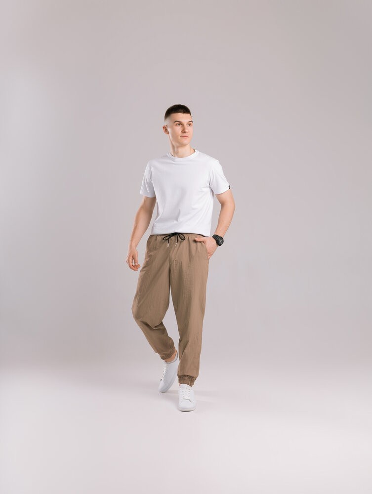 Мужские брюки джогеры с бежевыми плащевками с карманами Pobedov Ground