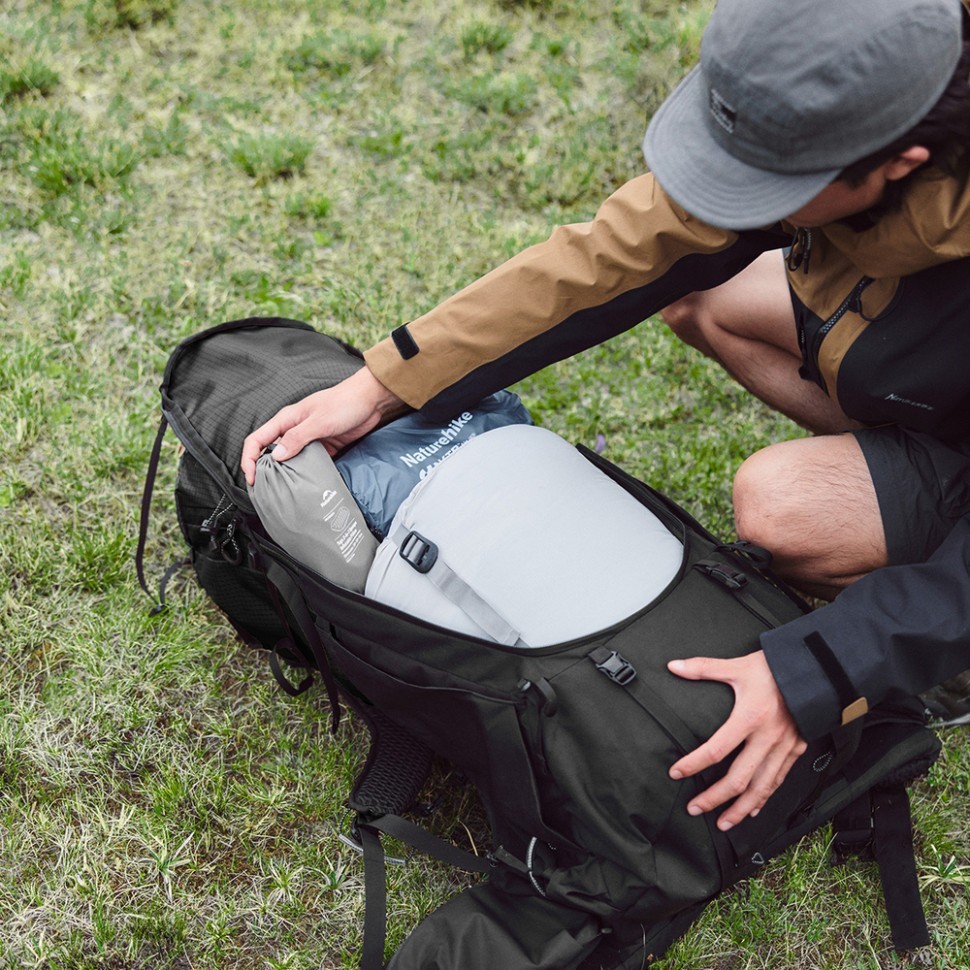 Рюкзак туристический Naturehike Helium CNK2450XB014, 70 л, черный, L