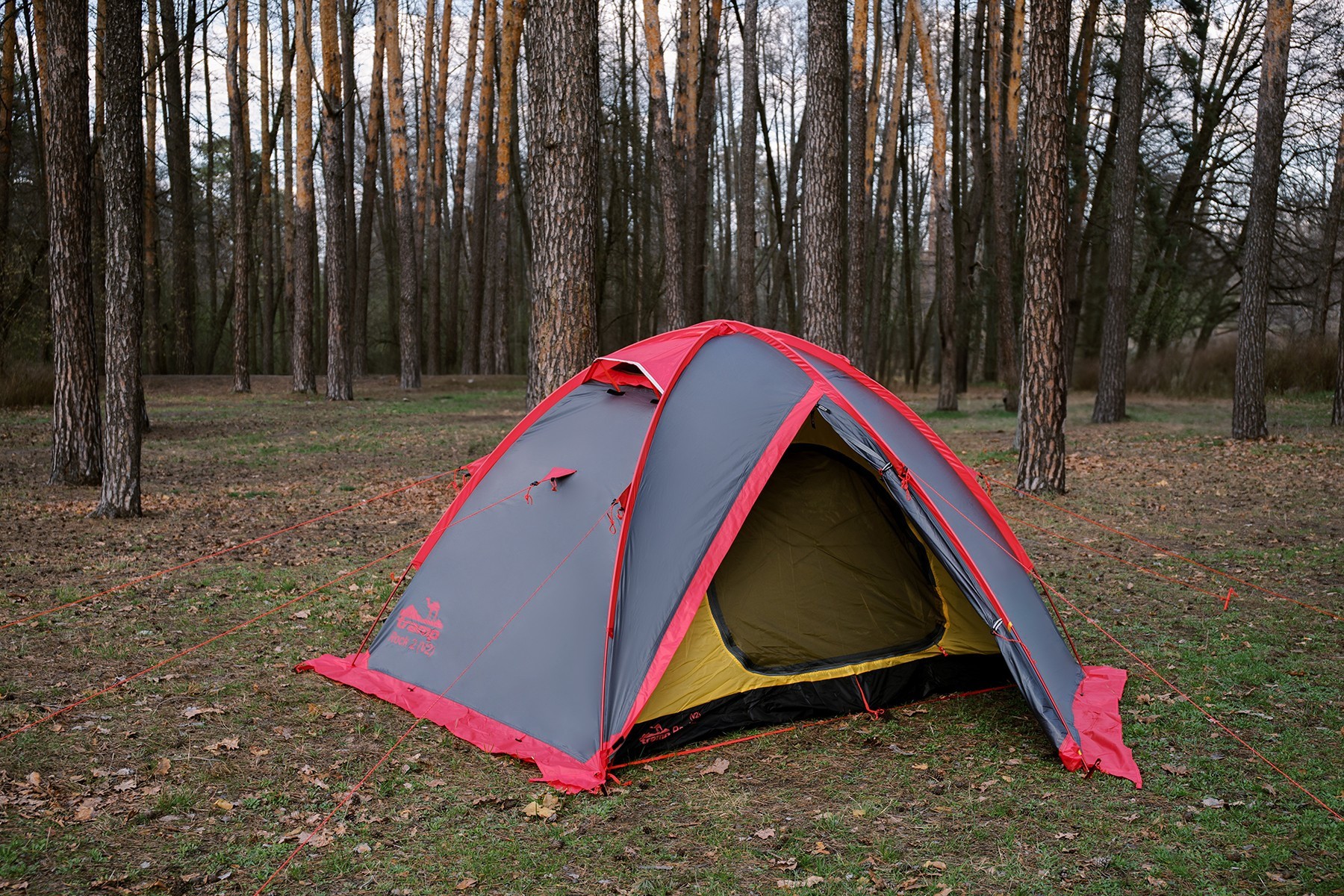 Палатка Tramp ROCK 3 (V2) серая/красная (TRT-028)