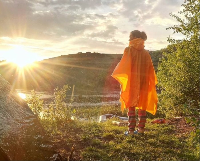 Пончо AceCamp Vinyl Rain Poncho red
