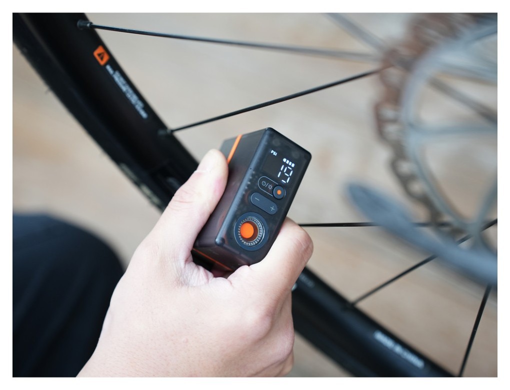 Велосипедний міні насос-задня фара Flextail Tiny Tire Pump ACS, чорний, укр, укр