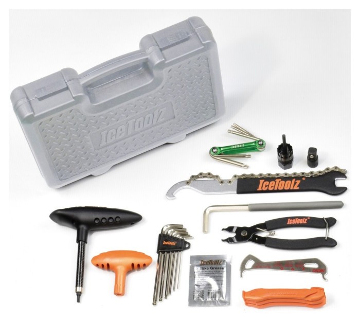 Кейс ICE TOOLZ 82F6 з інструментом CARBONFIX