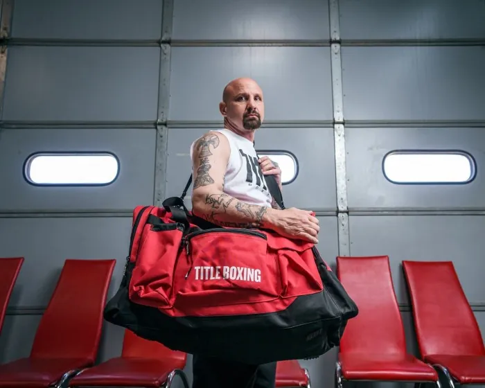 Спортивна сумка TITLE Boxing Deluxe Gear Bag Red (70арк.)