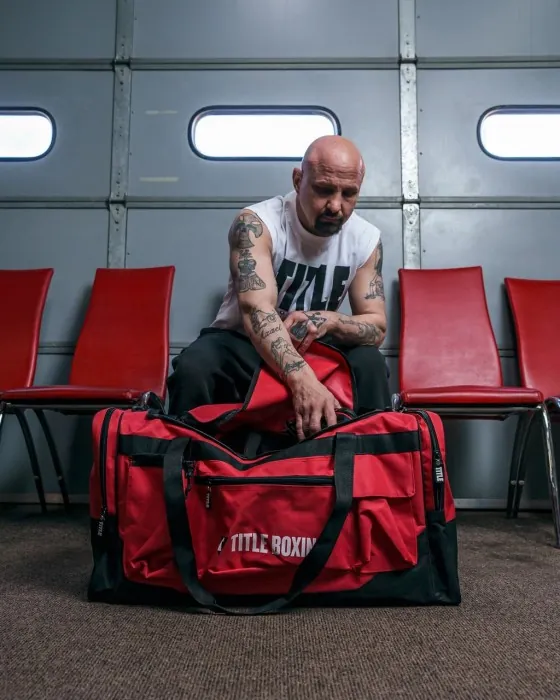Спортивна сумка TITLE Boxing Deluxe Gear Bag Red (70арк.)