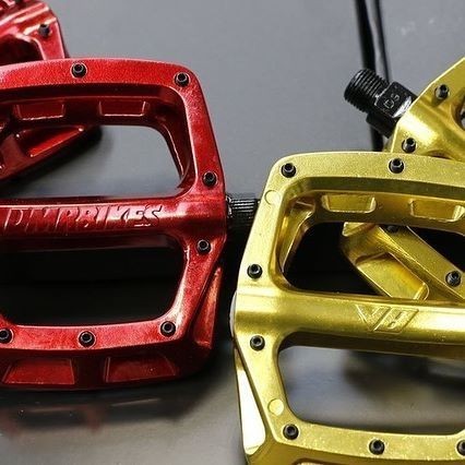 Педалі DMR V8 V2 Fools Gold (старинне золото)
