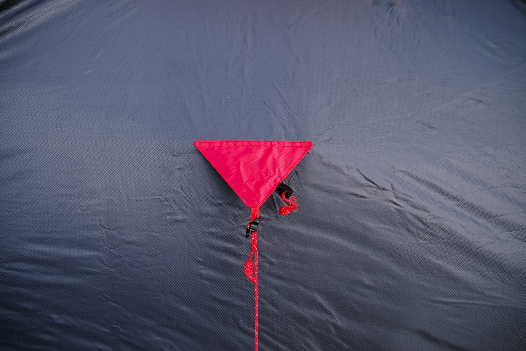 Палатка Tramp ROCK 4 (V2) серая/красная (TRT-029)