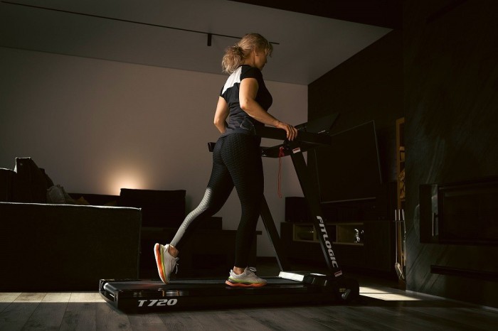 Бігова доріжка FitLogic T720