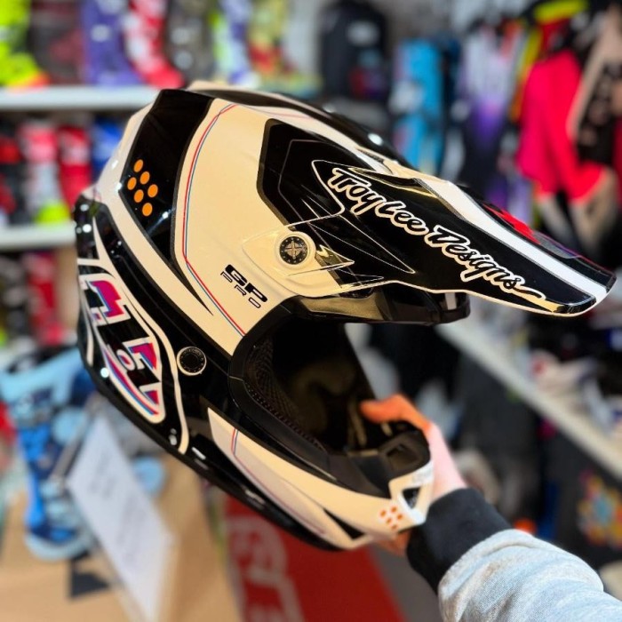 Мотошолом TLD GP PRO HELMET; SEGMENT [RED] XL