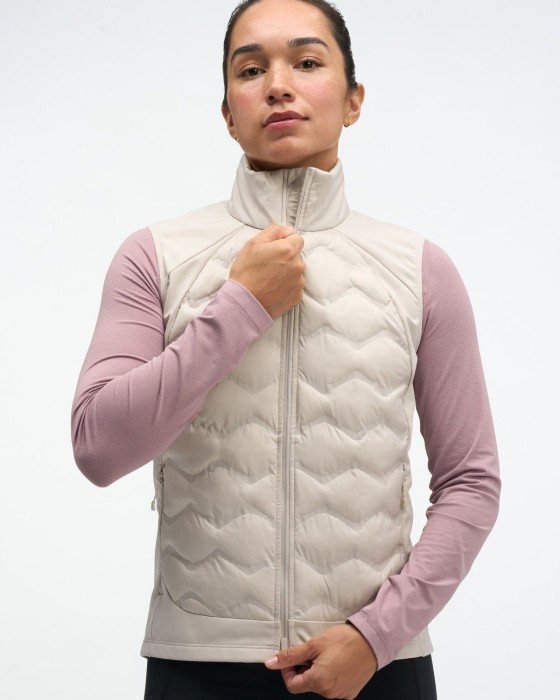 Жилетка HOKA ( 1178652-RKG ) W SkyFill Insulated Vest