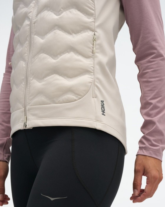 Жилетка HOKA ( 1178652-RKG ) W SkyFill Insulated Vest